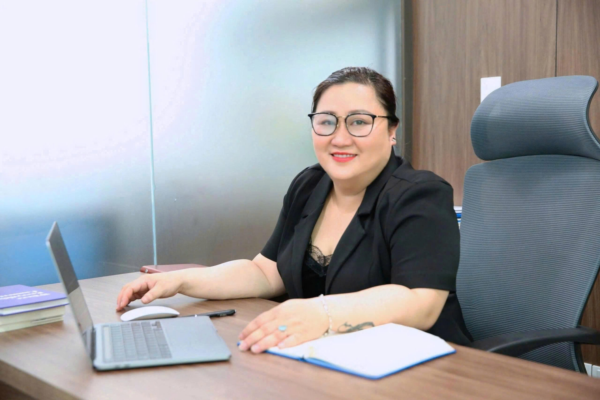 Mrs. Nguyen Thuy Binh